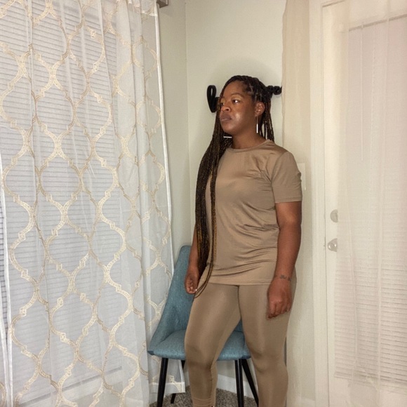 Chocolate Pomegranate Legging Set - Picture 2 of 2